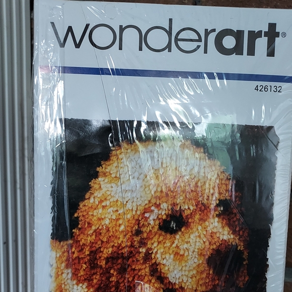 Wonderart Latch Hook Kit Puppy Love Craft Dog #426132 Size 12"x12" Yellow Lab - Picture 2 of 8